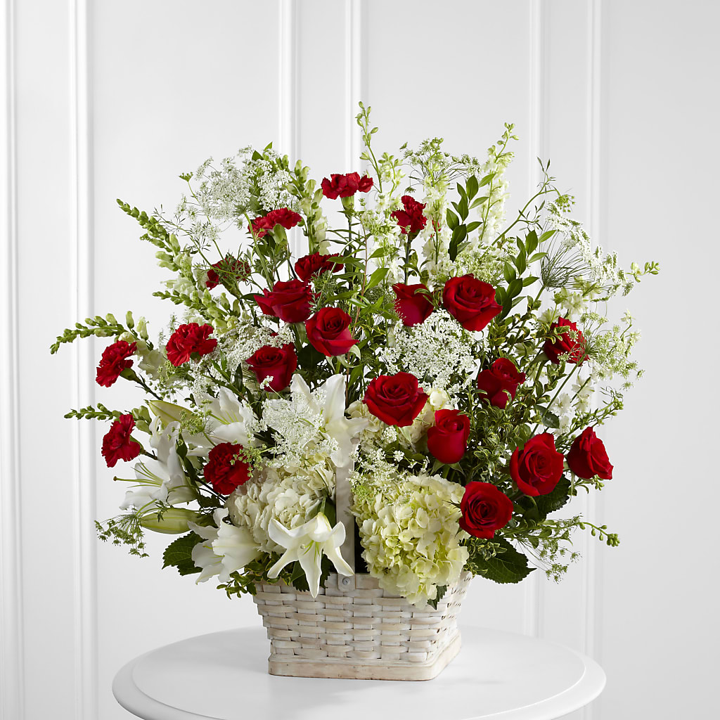 In Loving Memory Arrangement – RUTH'S FLOWERS AND GIFTS, Marshfield MO