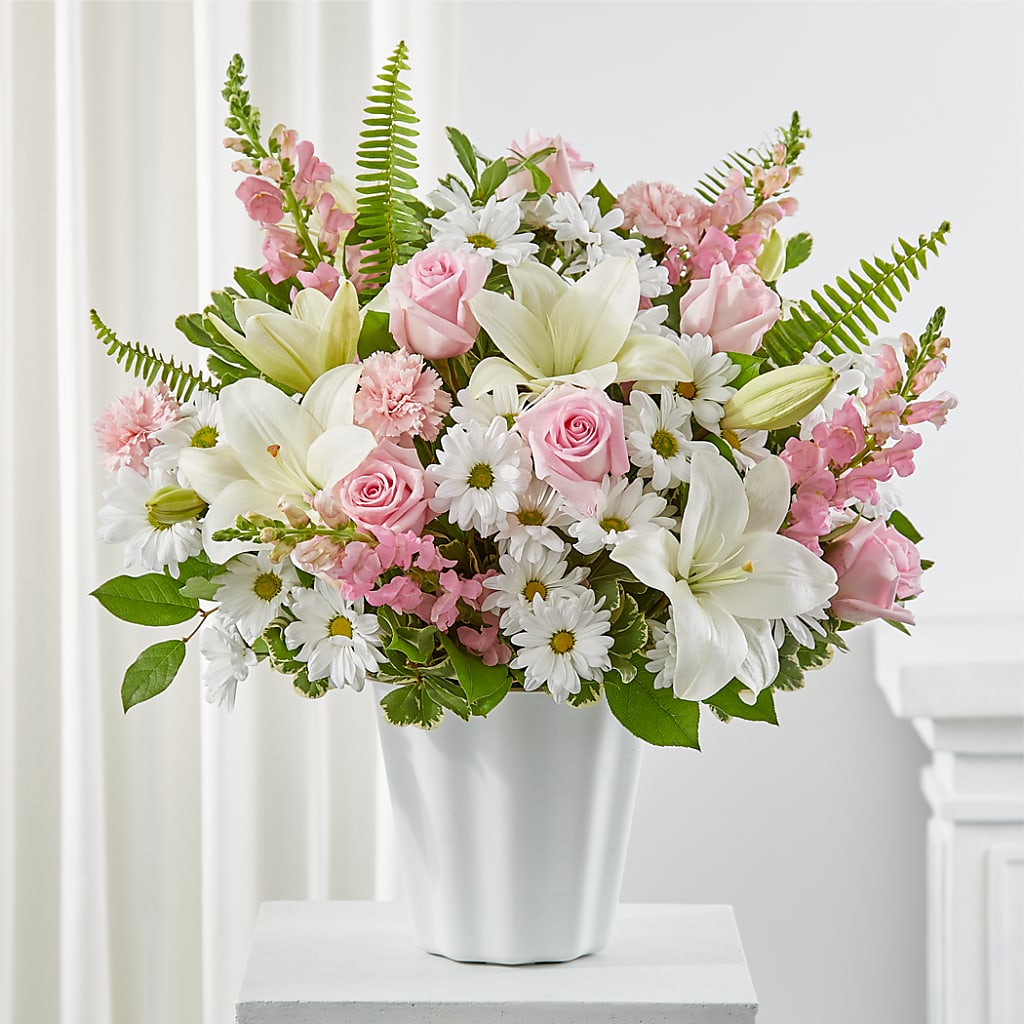 Soft Touch Tabletop Basket – RUTH'S FLOWERS AND GIFTS, Marshfield MO