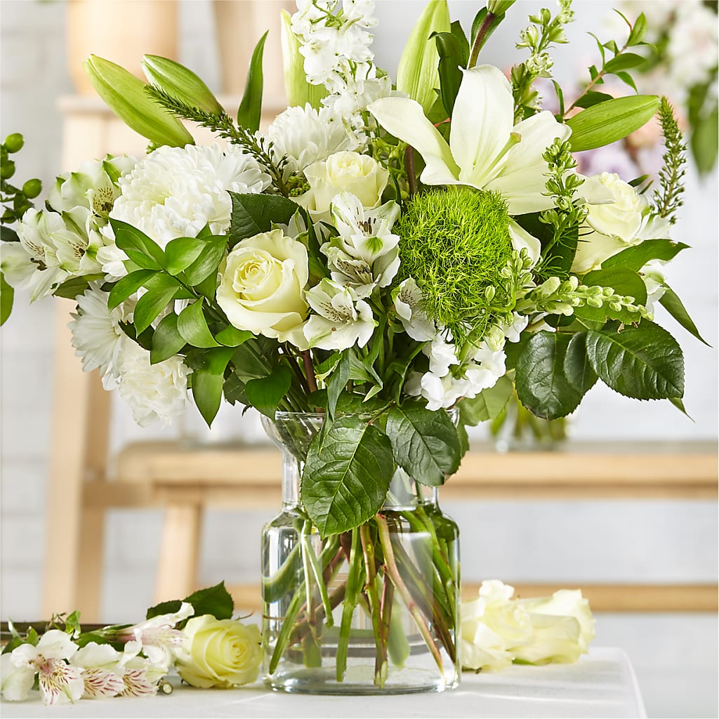 Classic Ivory – A Florist Original – RUTH'S FLOWERS AND GIFTS, Marshfield MO