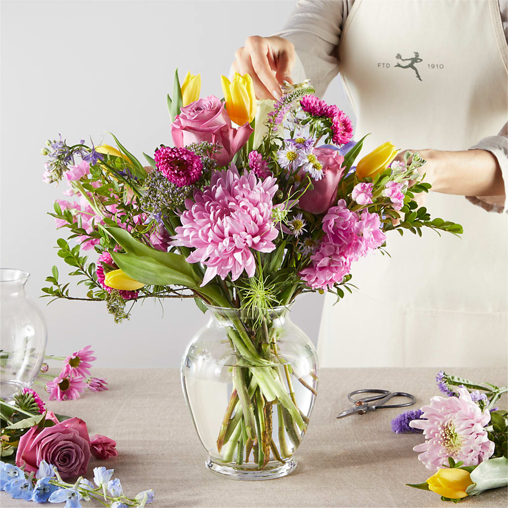 Pastel Tradition - A Florist Original – RUTH'S FLOWERS AND GIFTS, Marshfield MO