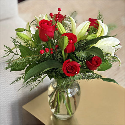 Sparkling Snowflakes Bouquet – RUTH'S FLOWERS AND GIFTS, Marshfield MO