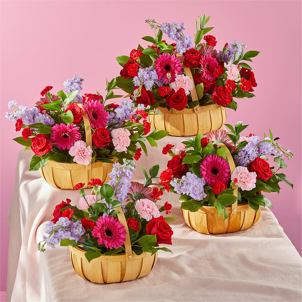 Pink Picnic Basket – RUTH'S FLOWERS AND GIFTS, Marshfield MO