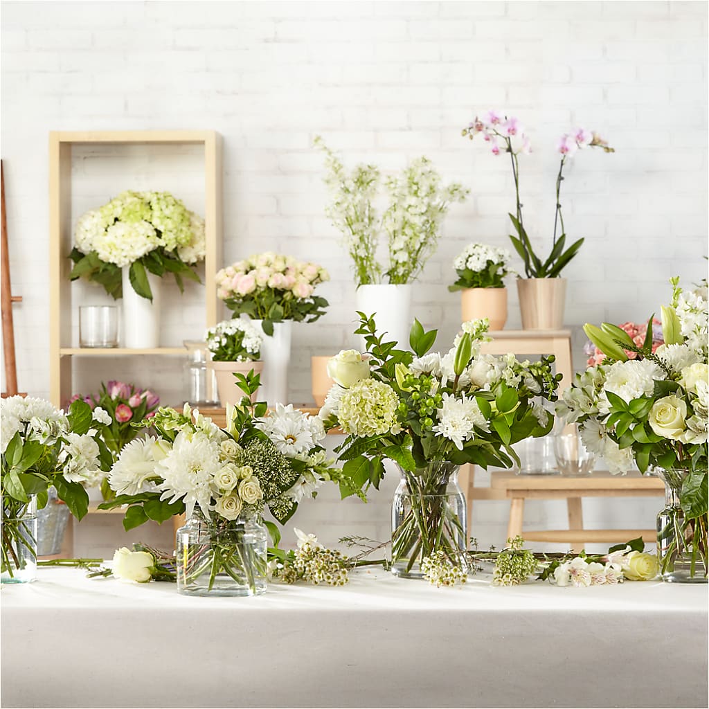 Classic Ivory – A Florist Original – RUTH'S FLOWERS AND GIFTS, Marshfield MO