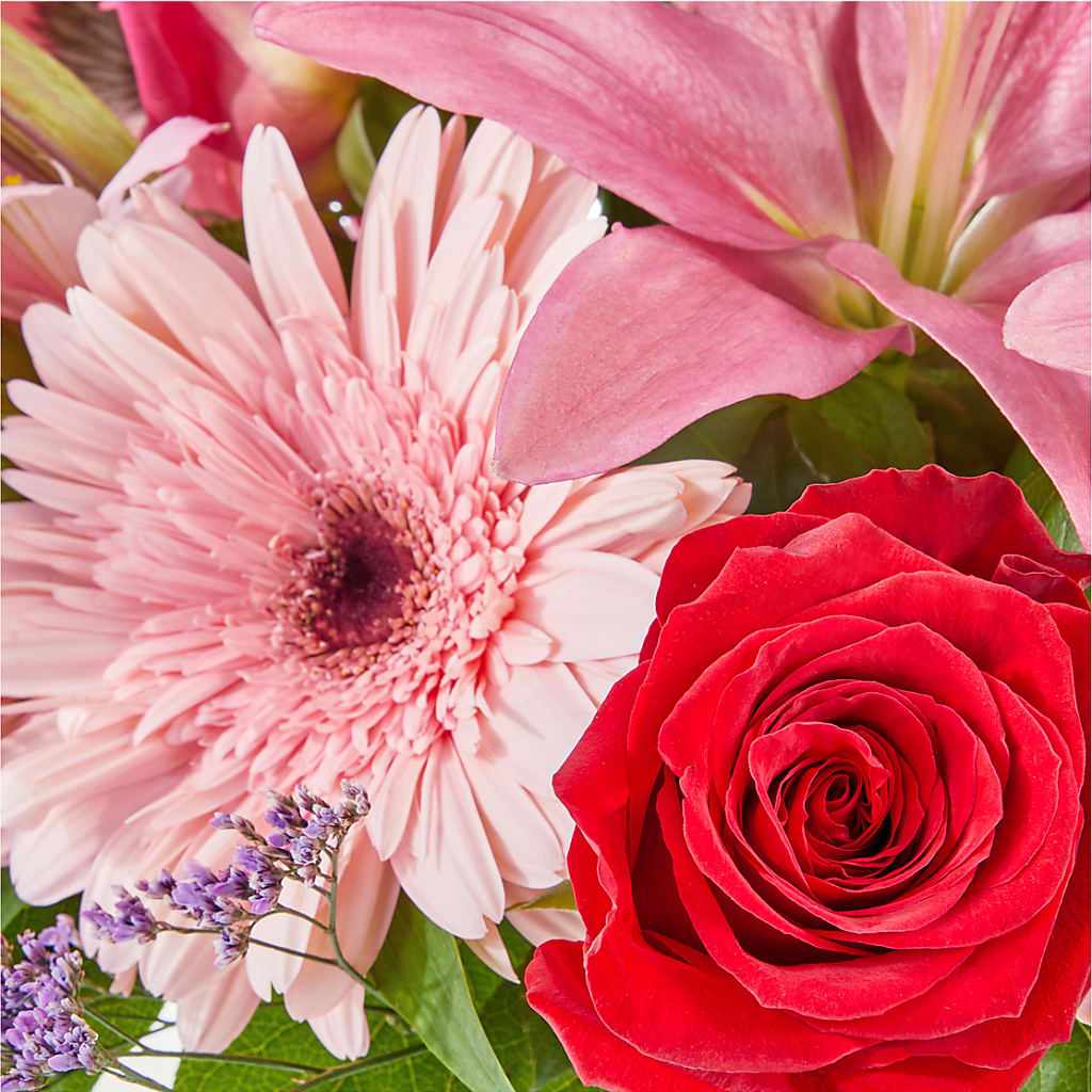 Lots of Love Bouquet – RUTH'S FLOWERS AND GIFTS, Marshfield MO