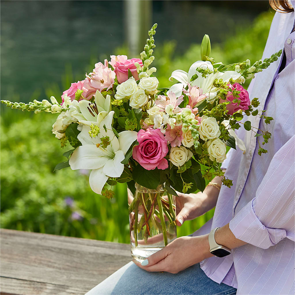 Fondly Bouquet – RUTH'S FLOWERS AND GIFTS, Marshfield MO